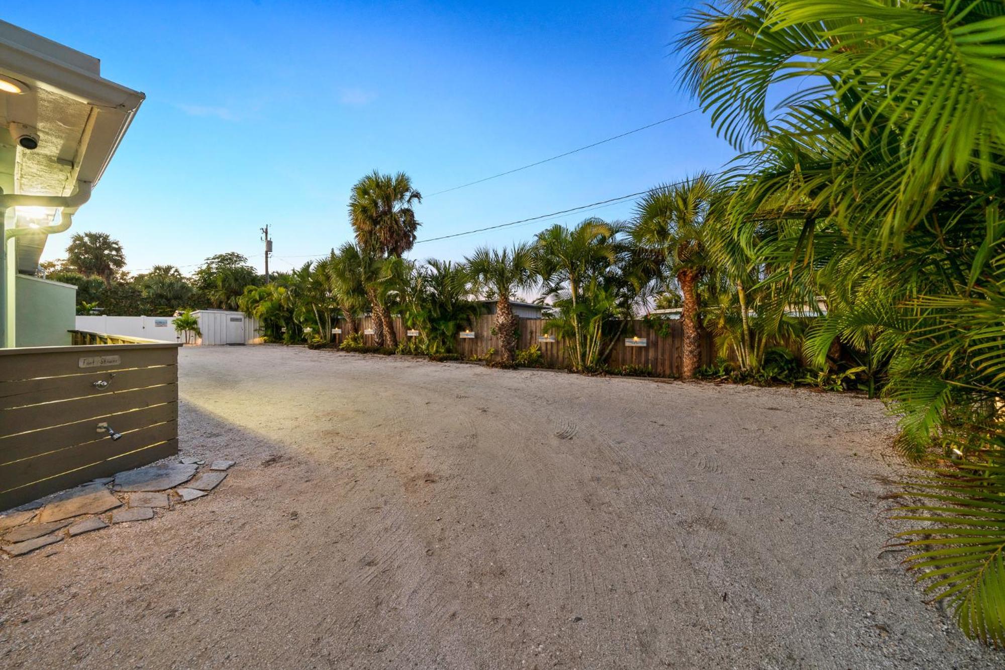 Boutique Vacation Rental Complex At Beach Cocoa Beach Eksteriør billede